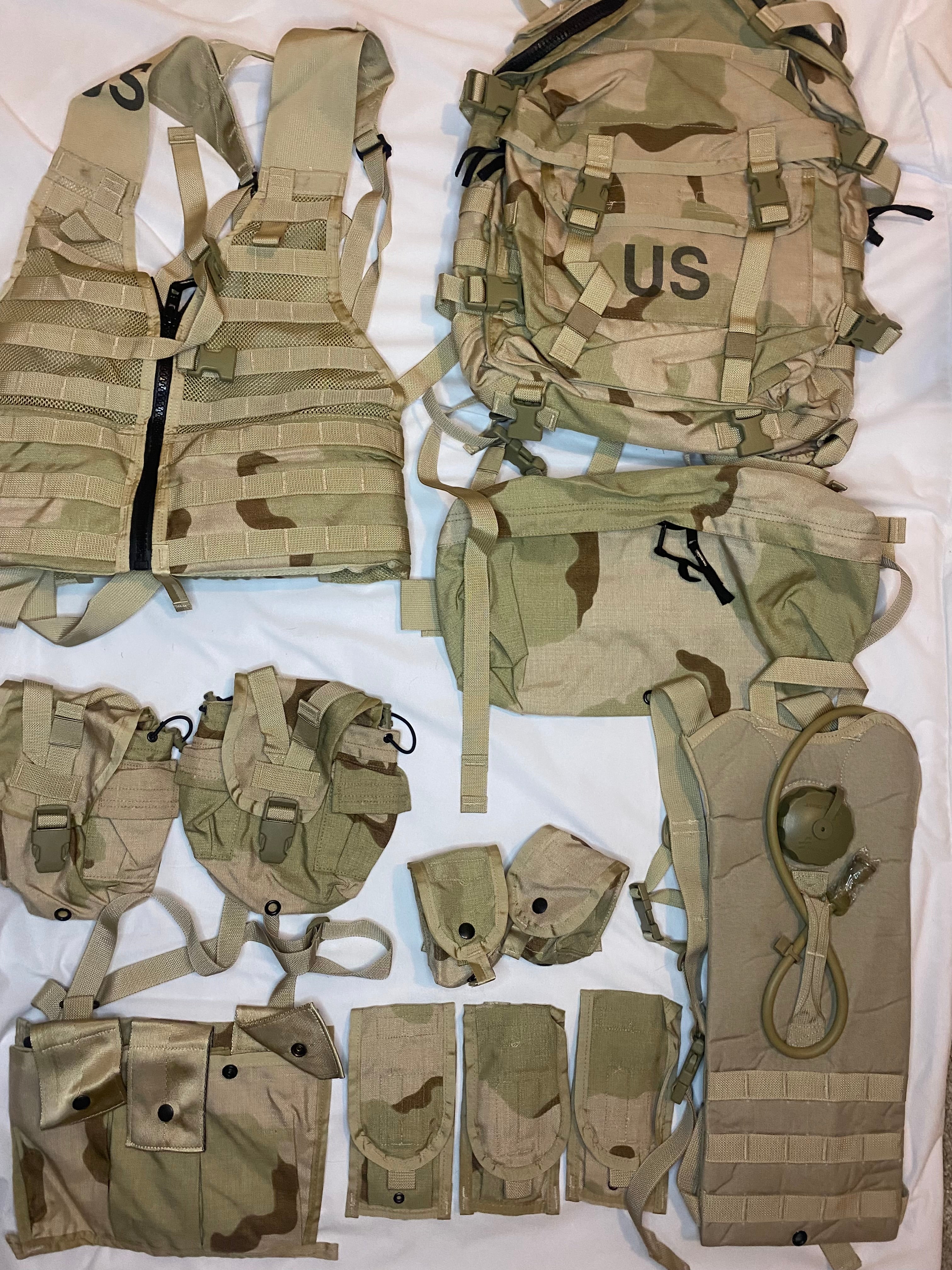 Rifleman Kit- Tri Color Desert Pattern-New Old Stock – Great River Surplus