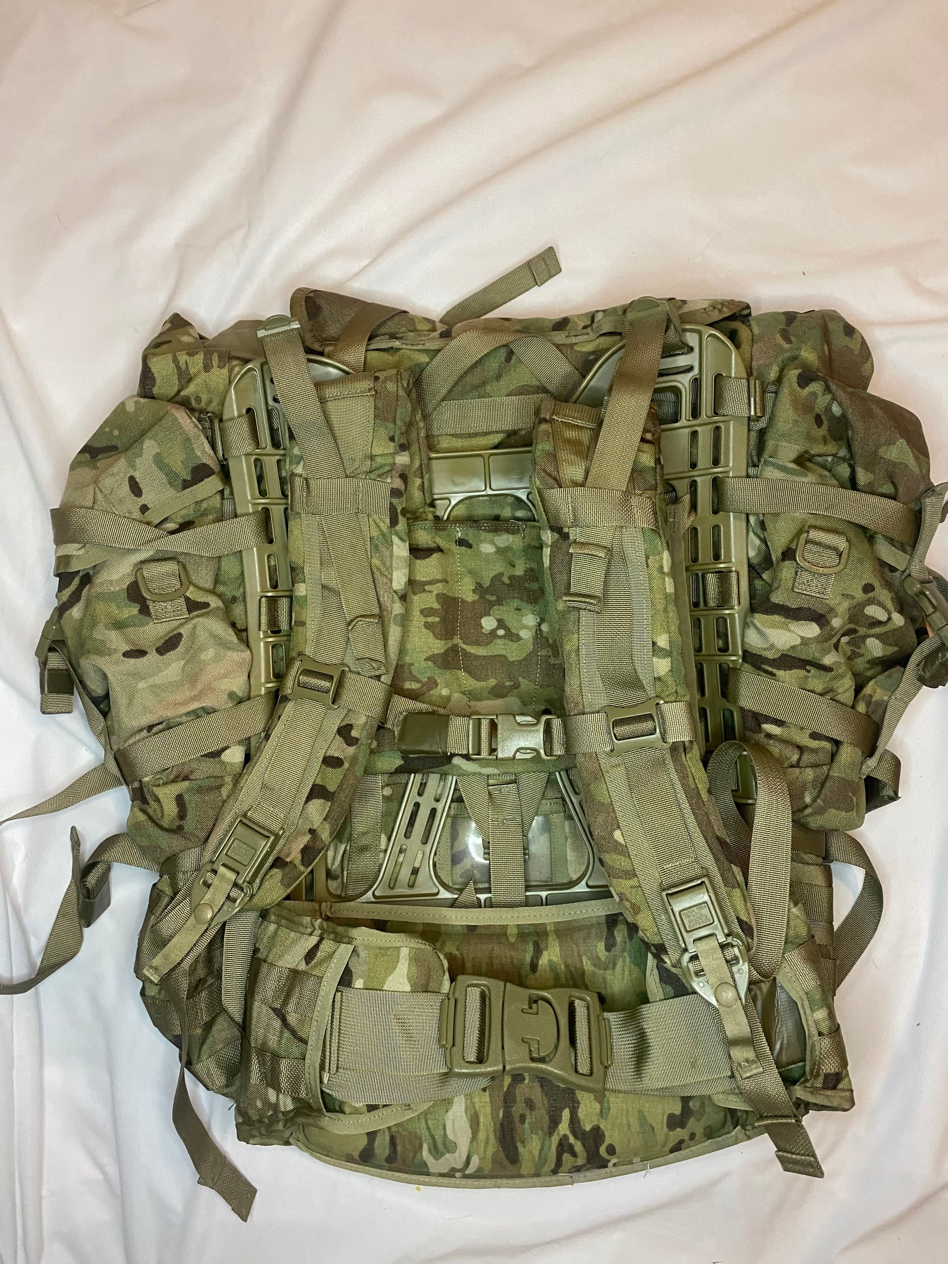 Complete Large Ruck Set (OCP) US Issued – Great River Surplus
